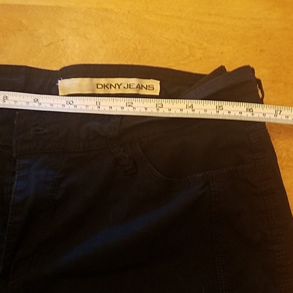 DKNY capris - Picture 7 of 7